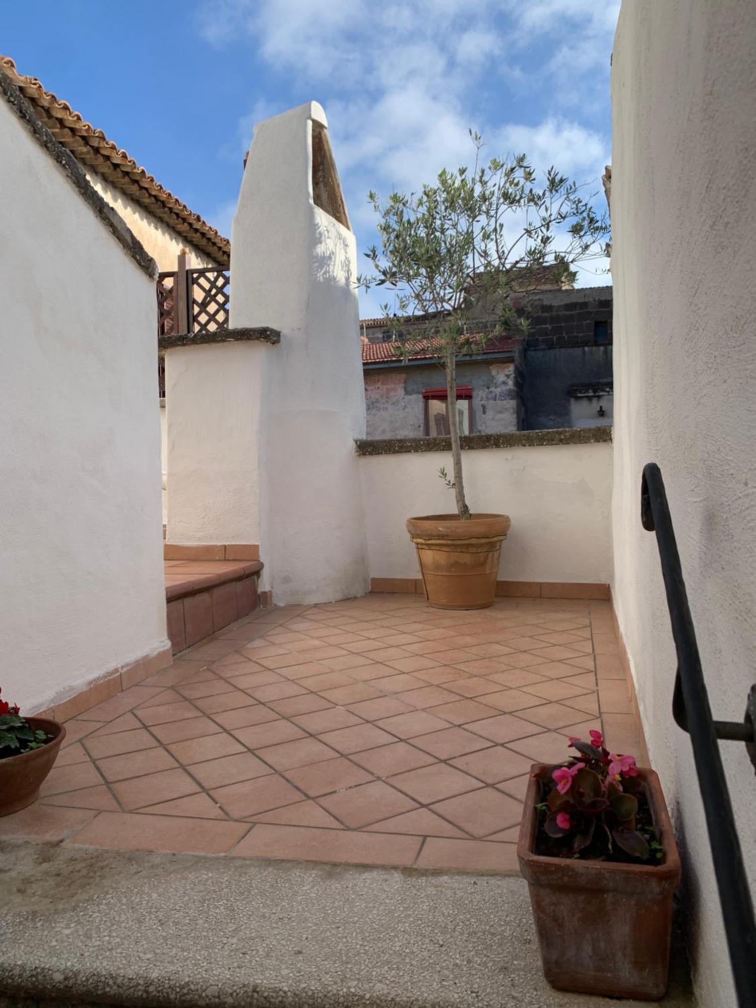 La Porta Di San Domenico Apartman Sessa Aurunca Kültér fotó